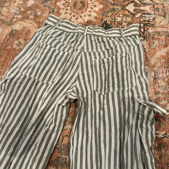 Urban Outfitters Striped Cargo Pants - Picture 7 of 10